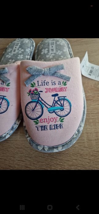 Kapcie damskie rozmiar 37 wygodne stylowe wesołe przytulne