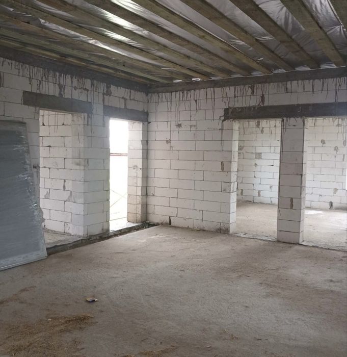 Новий сучасний будинок у Фонтанці