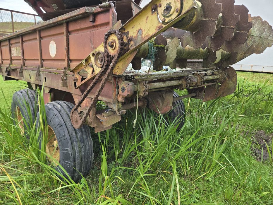 Belarus - Agroma T-7 Rozrzutnik obornika 7000kg