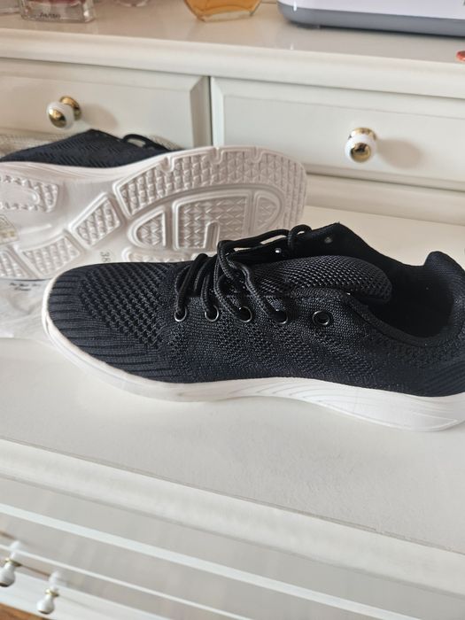 Ténis novos tam. 38