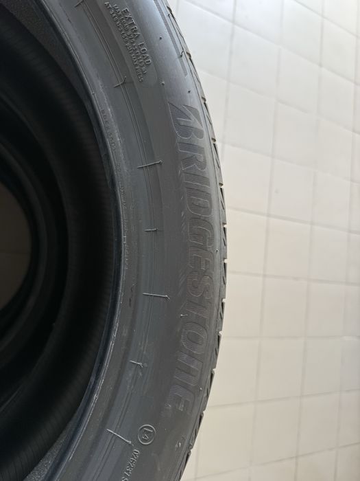 Продам комплект літніх шин Bridgestone Alenza 001 275/40 R22 107Y – 4 шт.