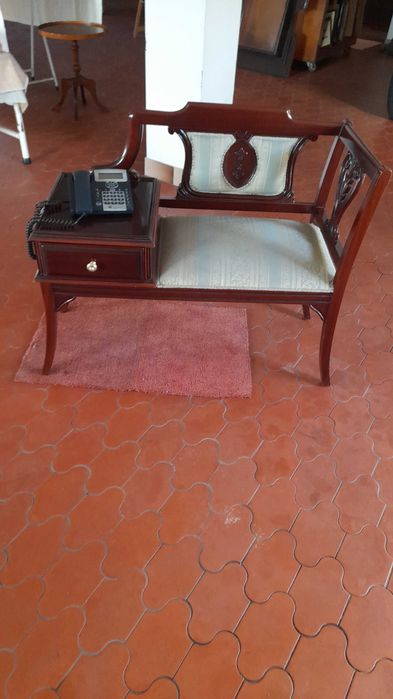 Namoradeira  de madeira