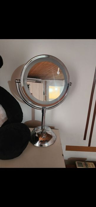 Зеркало косметическое Baby Liss .