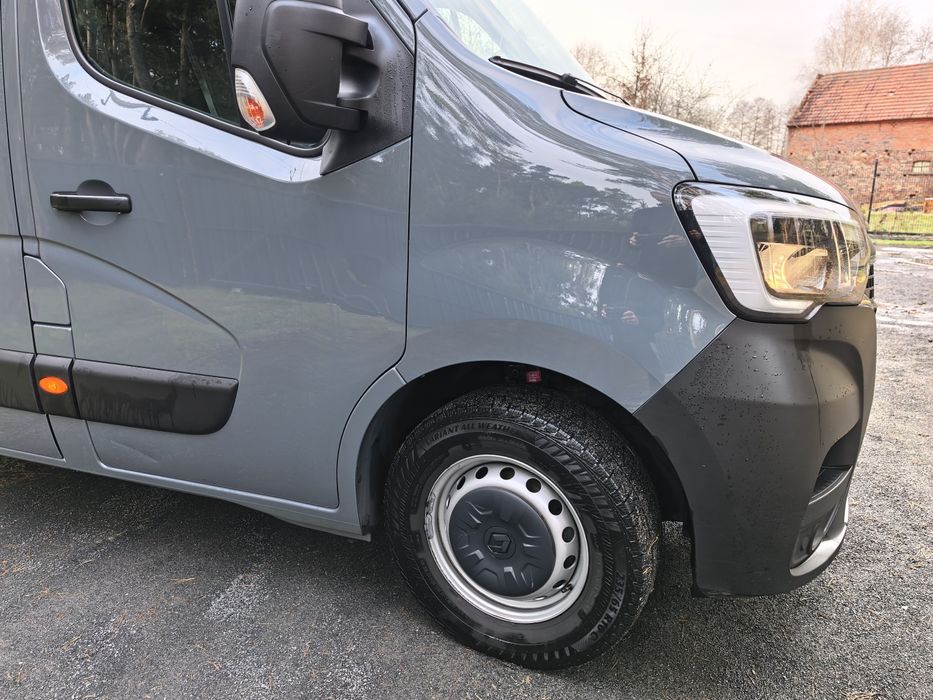 Вантажний автомобіль Renault Master L3H2 2023 рік випуску