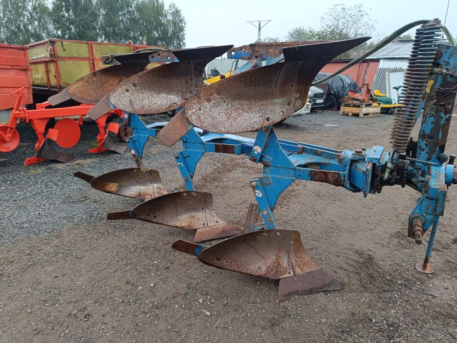 Pług Obrotowy Obracalny 3 Skibowy