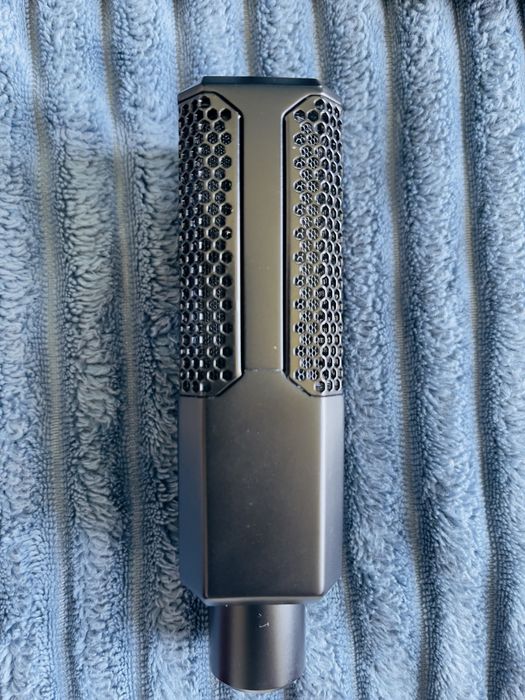 Lewitt 440 Pure Condenser Microphone (Microfone Condensador)