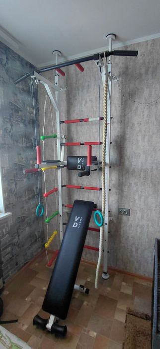 В продаже Шведская стенка