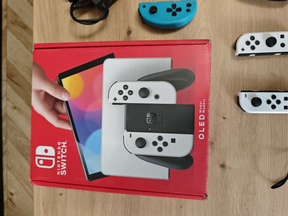 Nintendo Switch Oled + karta 256 GB