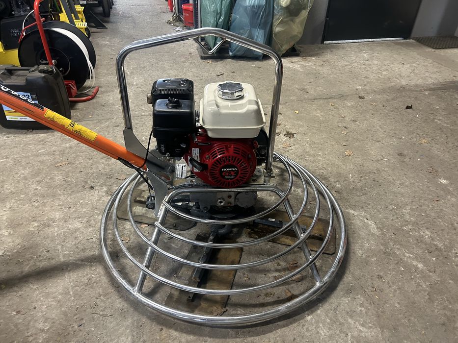 Zacieraczka do betonu BELLE PRO 900 rok 2018 cm 90