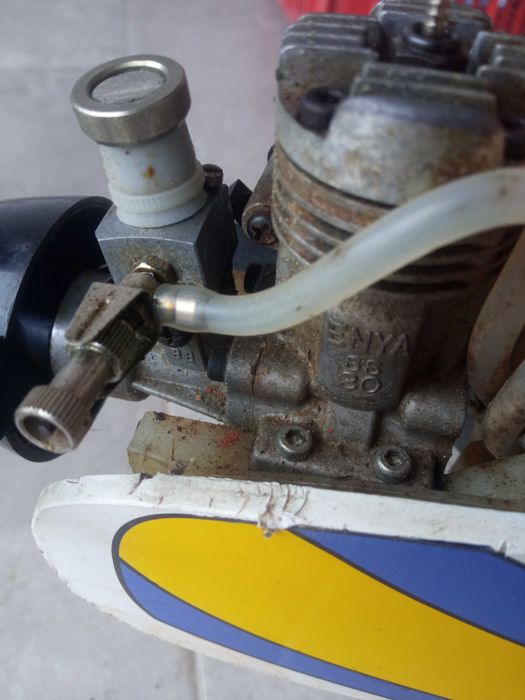 Avião Trainer comando Futaba 6 canais e extras