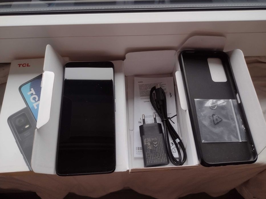 Smartfon TCL 406 3/32gb