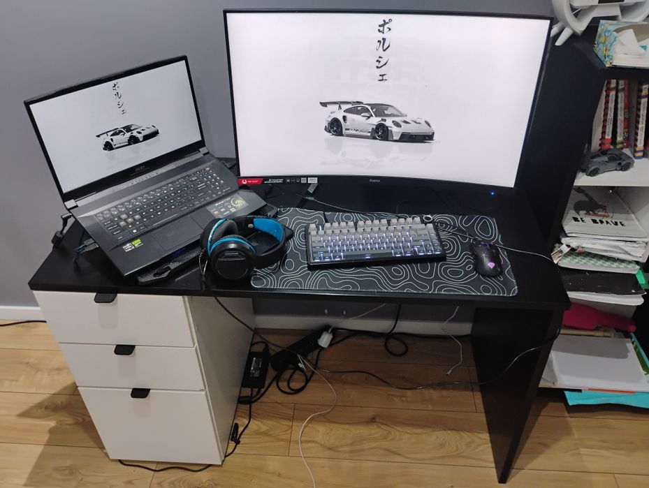 Biurko z kolekcji VOX Young Users