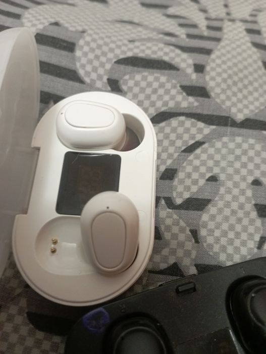 Навушники Bluetooth, Lenovo