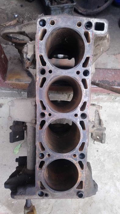 блок двигателя 406