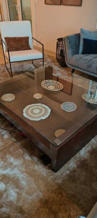 Mesa de Centro (Madeira e Vidro)