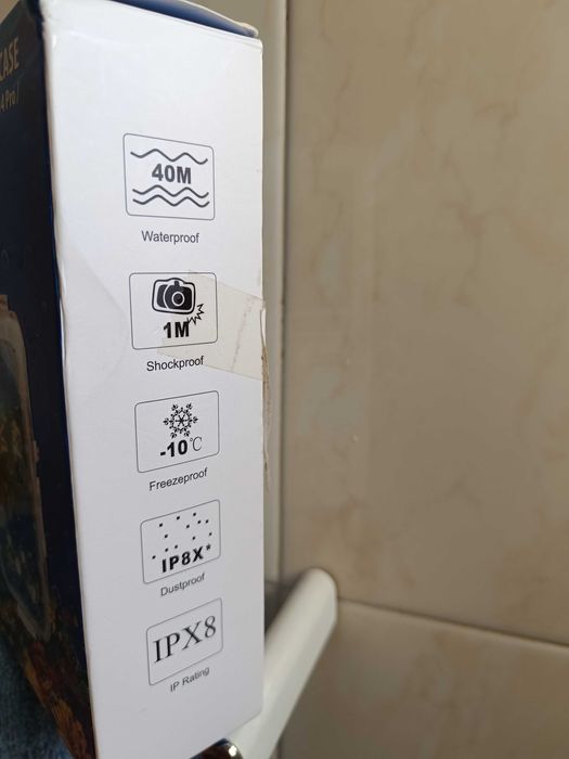 Underwater iPhone Case New with All Accessories64564063920643123