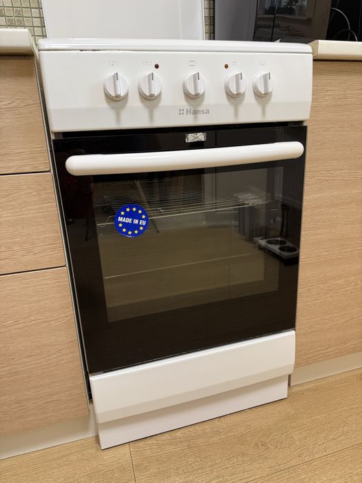 Продам електроплиту Hansa