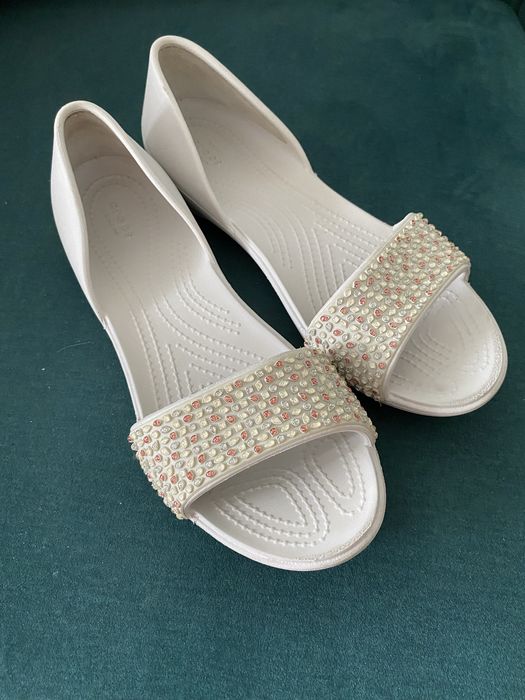 Sandałki Crocs Lina Embellished Dorsay r. 38/39 W8