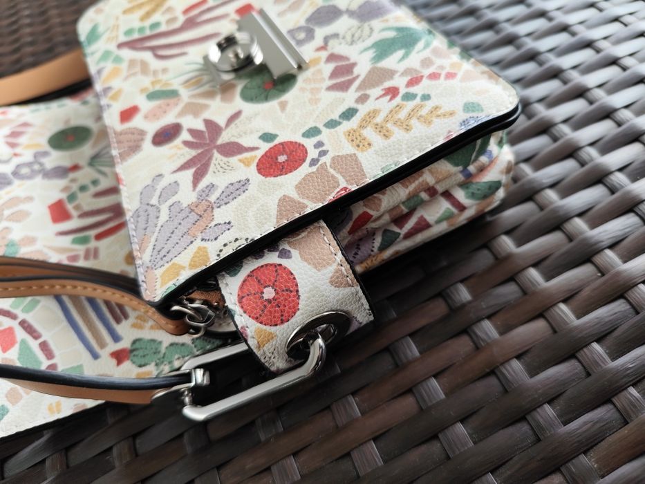 Bolsa Parfois nova