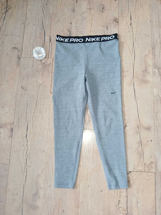Nowe legginsy Nike Pro L