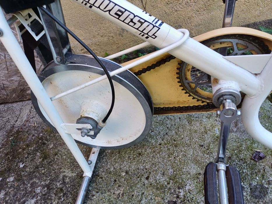 Stary rower stacjonarny PRL