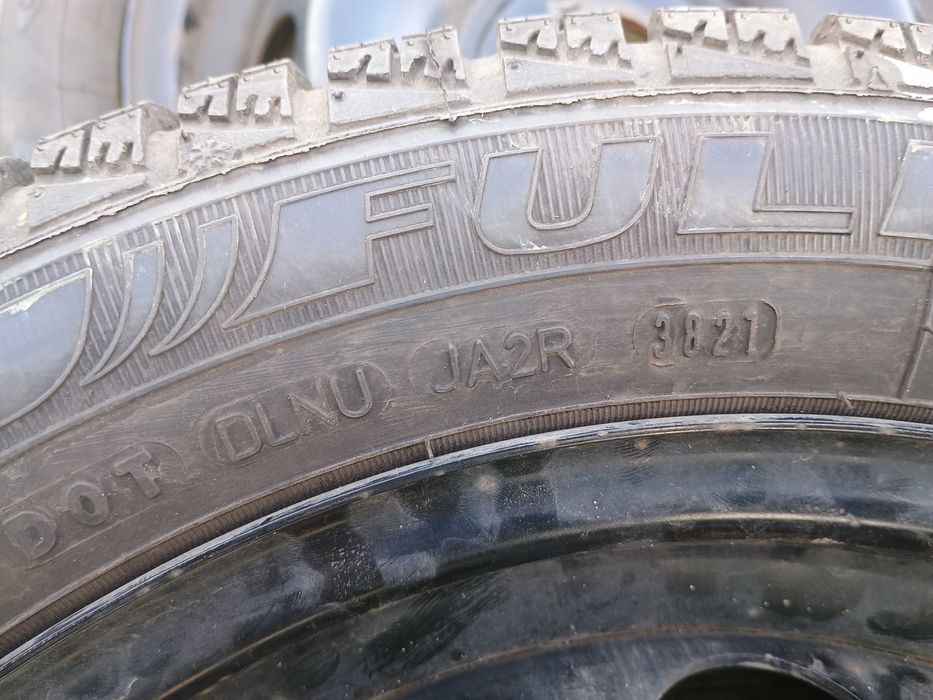 Koła felgi + opony zimowe Fulda Kristall Montero 3 165/60 R15 bdb stan