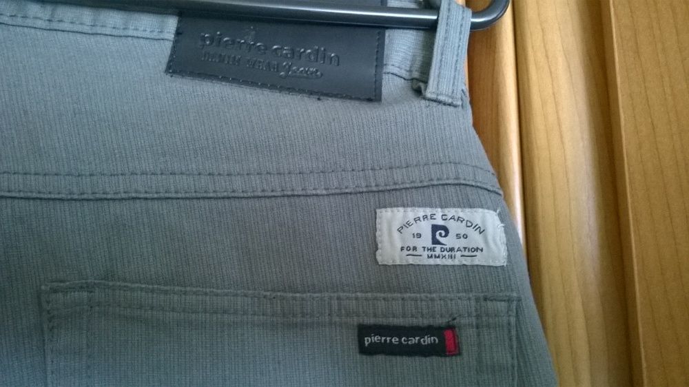 Nowe! Eleganckie męskie spodnie marki PIERRE CARDIN. Rozmiar 32.