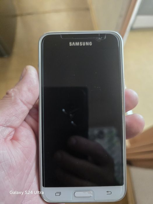 Sprzedam sprawny telefon Samsung