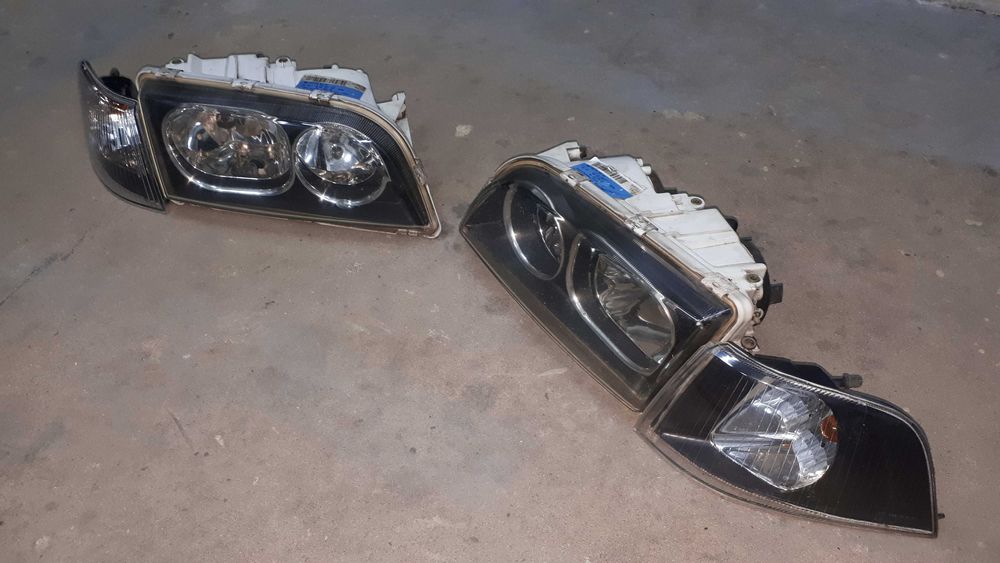 Volvo V40 S40 LIFT oryginał lampy przód BLACK RING i kierunki