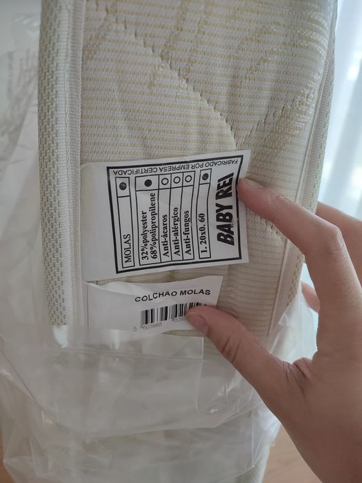 Berço lacado branco + colchão