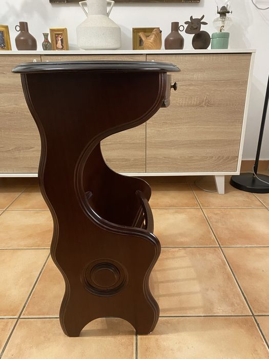 Móvel porta revistas