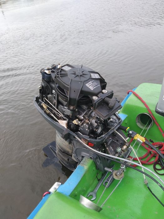 Lódka wędkarska 3.30 m +silnik 9.9 KM dwusuw stopa S