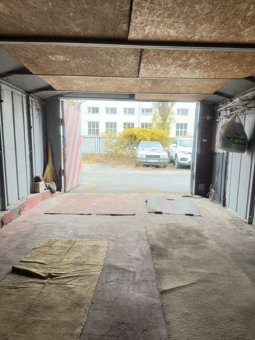 Сдам гараж по улице Сверстюка