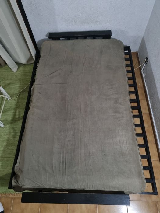 Sofá Cama usado.