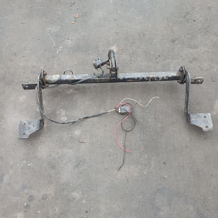 Фаркоп Peugeot Partner B9 Пежо партнер 08-