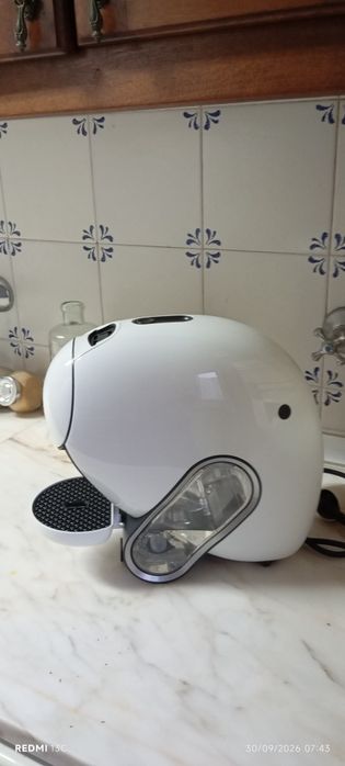 Maquina café dolce Gusto neo