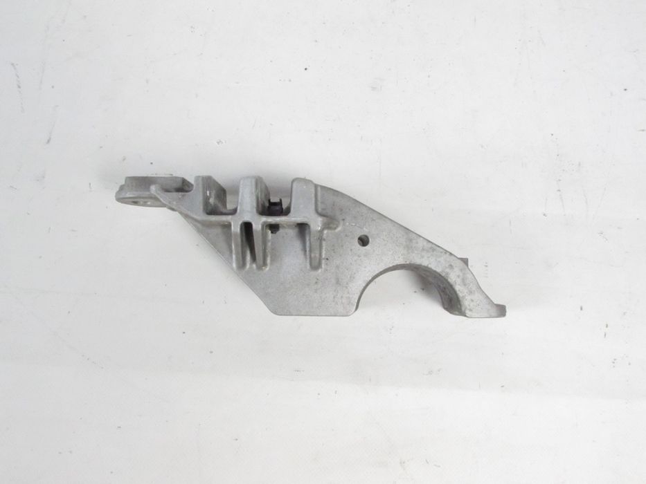 BMW 5 Stabilizer Bar Support, Ref: 37116884013