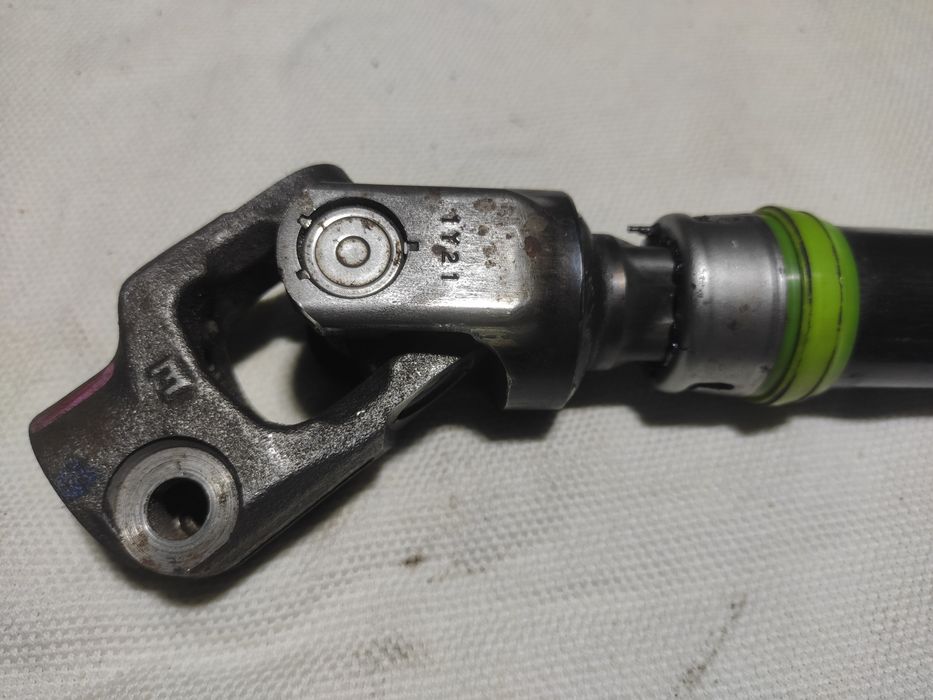 VW Passat B7 USA рульовий вал .