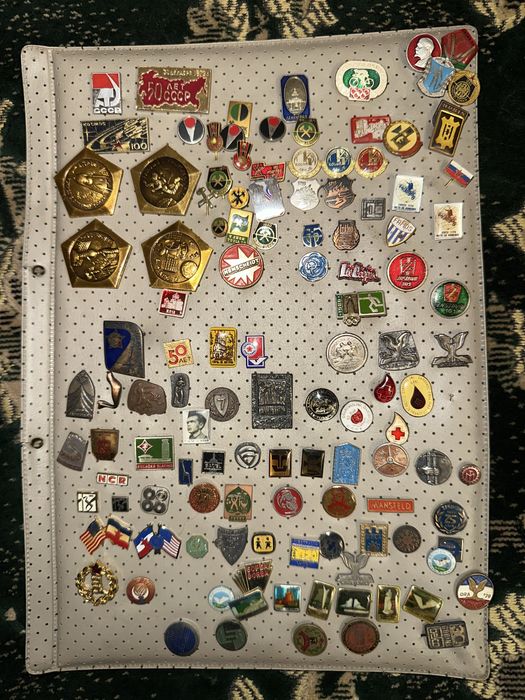 Колекція значків СРСР та Східної Європи