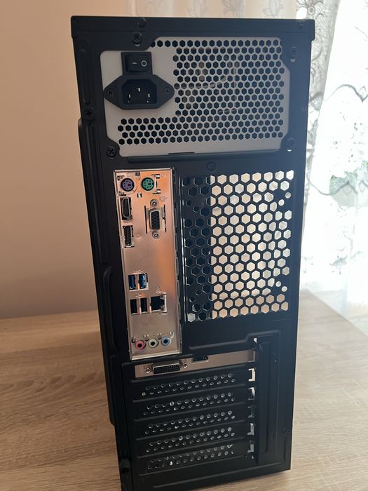 Продаю Компʼютер