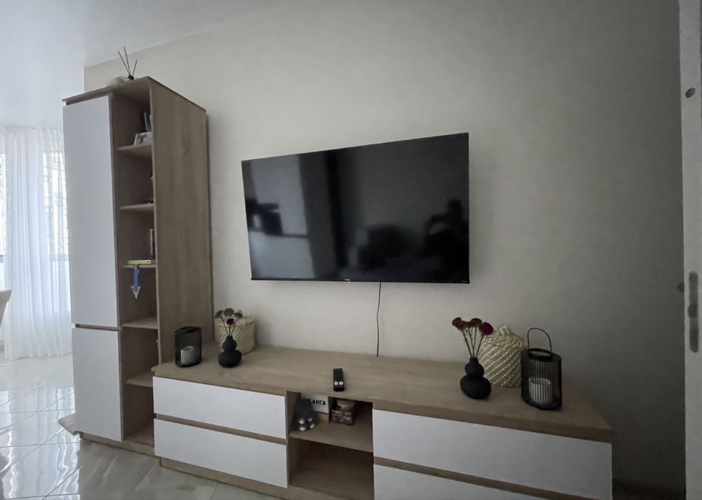 Hisense 55A6BG 55” — тріснута матриця / запчастини / пульт + коробка