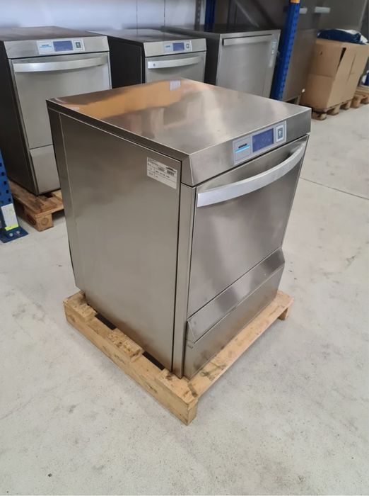 Zmywarka gastronomiczna kapturowa, Winterhalter. Zmywarko wyparzarka