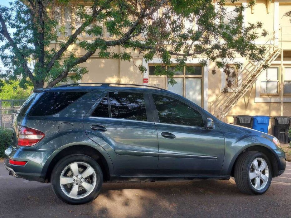 Mercedes-Benz M-Class ML 350 4MATIC      2011