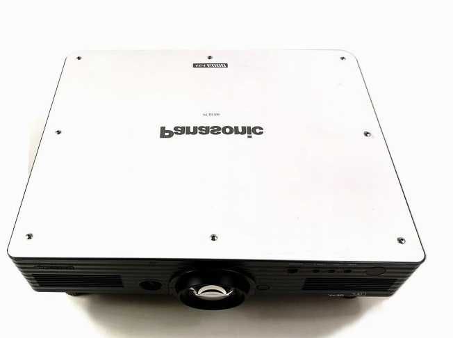 6000ansi PHILIPS PT-D5700 HDMI projektor WYSOKIEJ JASNOŚCI kino plener