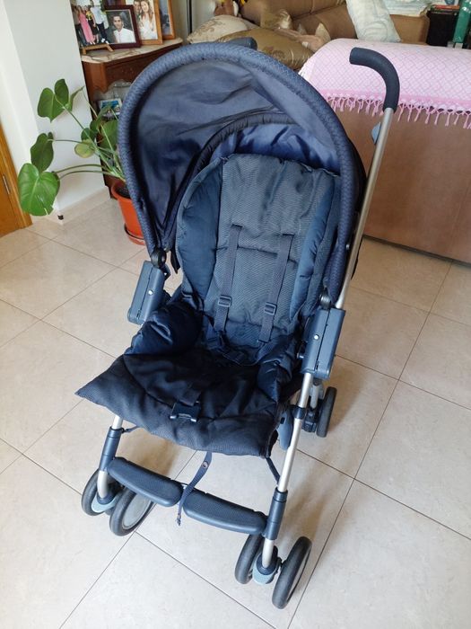 Vendo carrinho de bebé em excelente estado e de qualidade