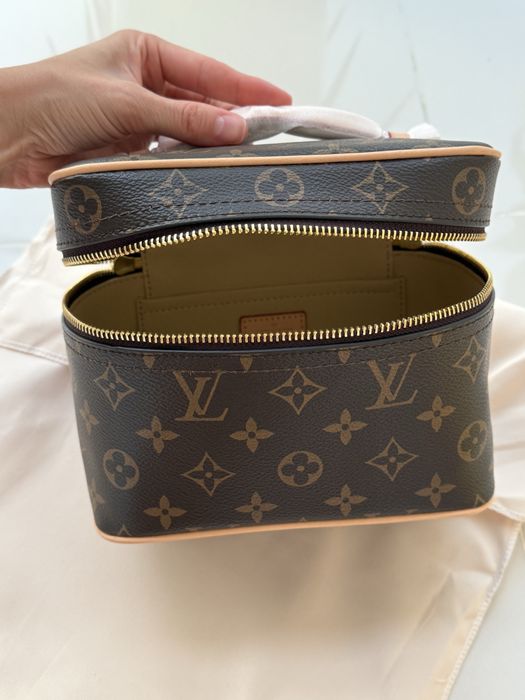 Трендова жіноча косметичка луї вітон louis vuitton луи витон