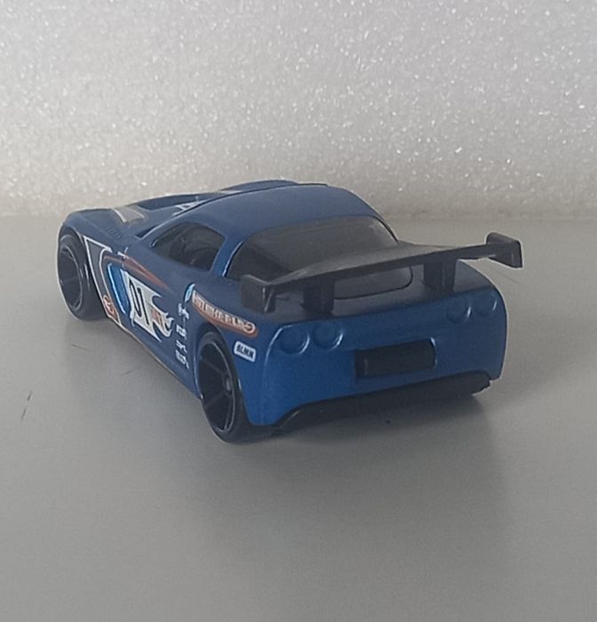 (TH) Treusure Hunt Corvette Hot wheels