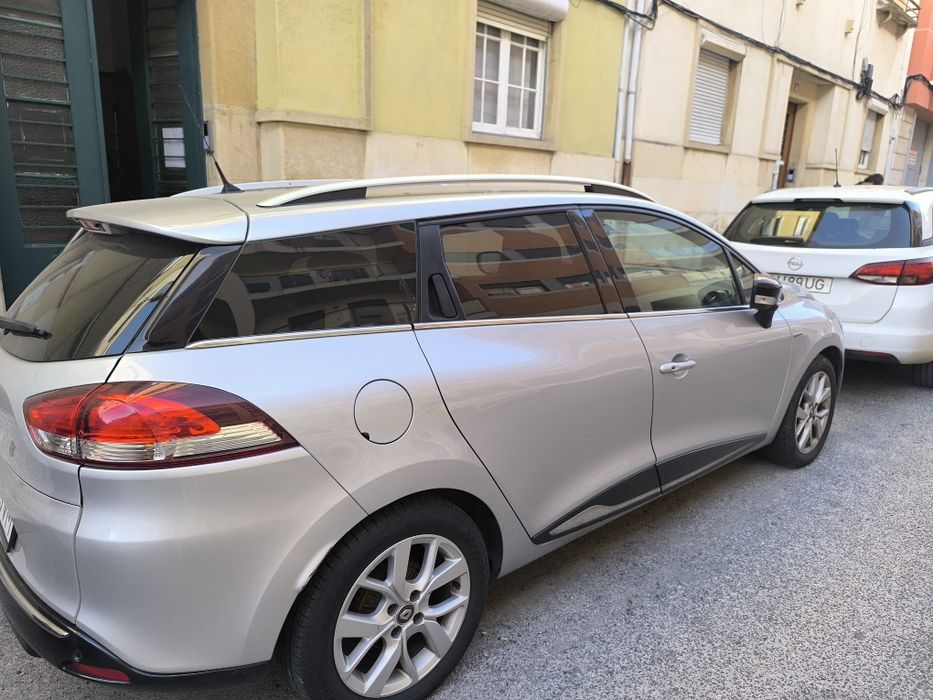 Renault Clio Sport Tourer 1.5 dCi Limited – Económica, Fiável e Muito Estimada