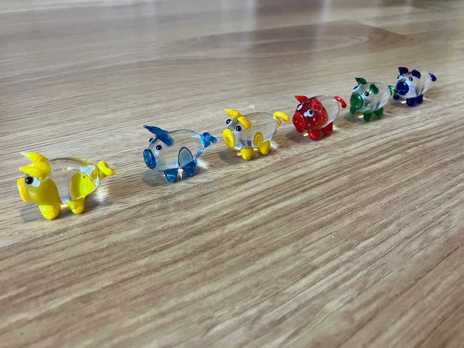 Szklane figurki - świnki