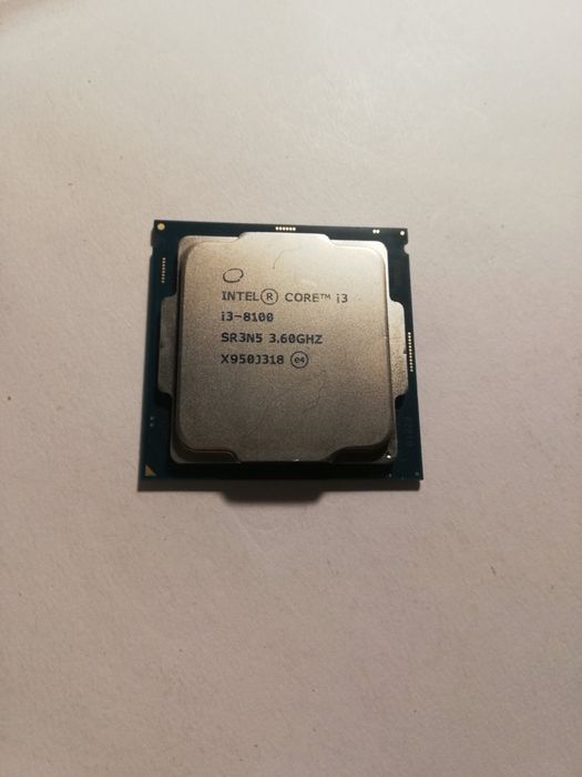 і3-8100 і3-7100 Intel Core процесор